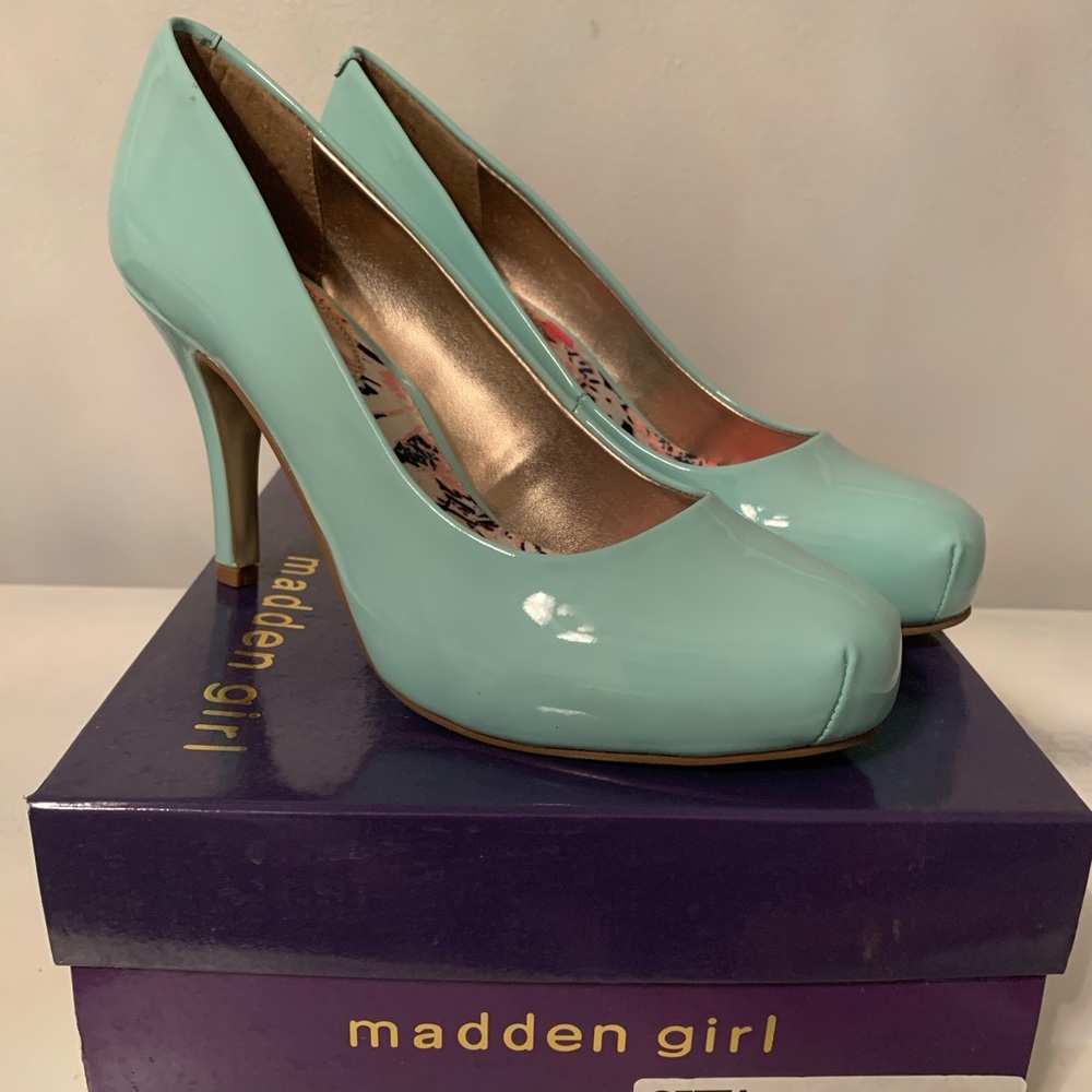 Mint Steve Madden pumps